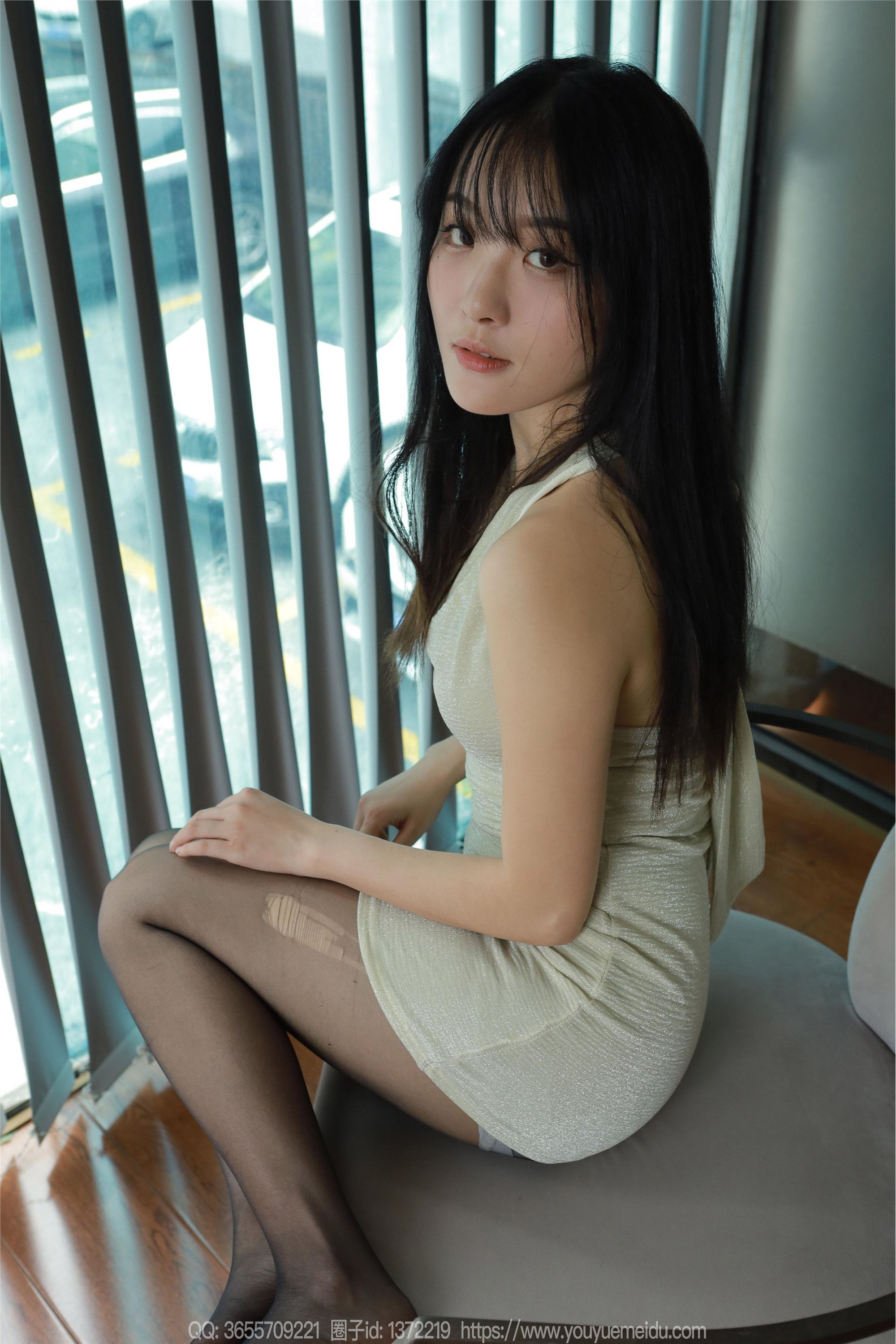 IESS异思趣向  2024.05.19 丝享家 .1745 婉萍《包臀黑丝》